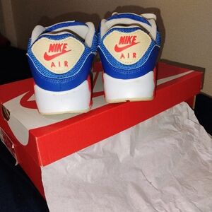 Women's Blue Nike 7.5 Size